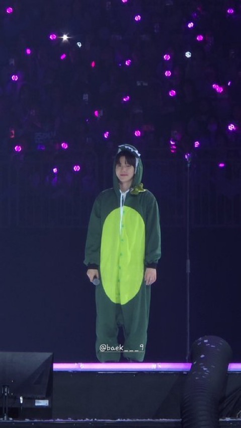 [잡담] 백현 이런 짤들 너무너무 좋아ㅠㅠㅠㅠㅠ | 인스티즈