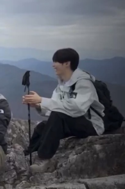 [잡담] 성한빈 어제랑 오늘 너무다른행보 | 인스티즈