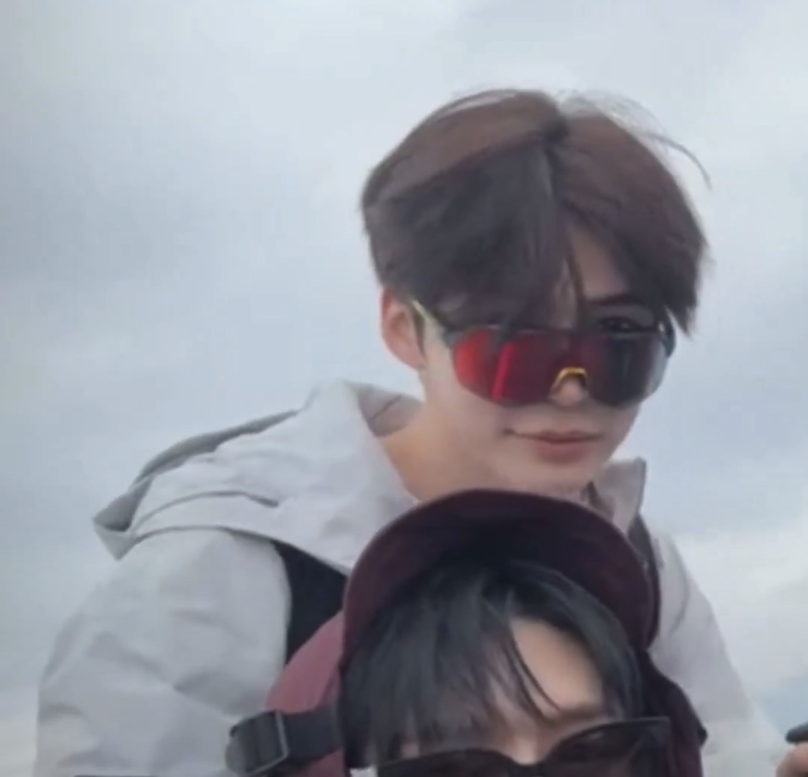 [잡담] 성한빈 어제랑 오늘 너무다른행보 | 인스티즈