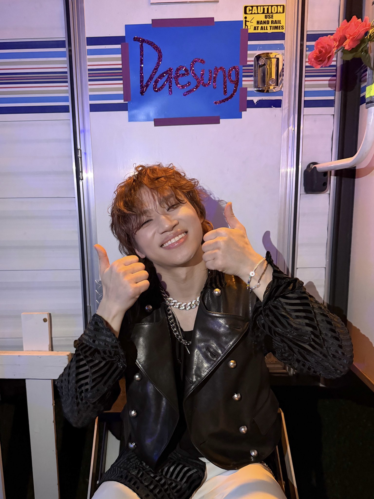 [잡담] 와 빅뱅 코첼라 대기실 각자 마련해줬구나 | 인스티즈