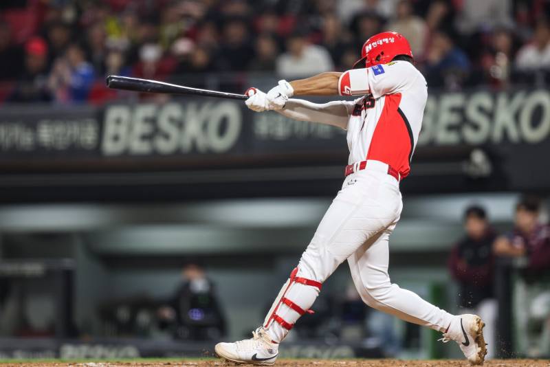 [잡담] 와 팔근육 | 인스티즈