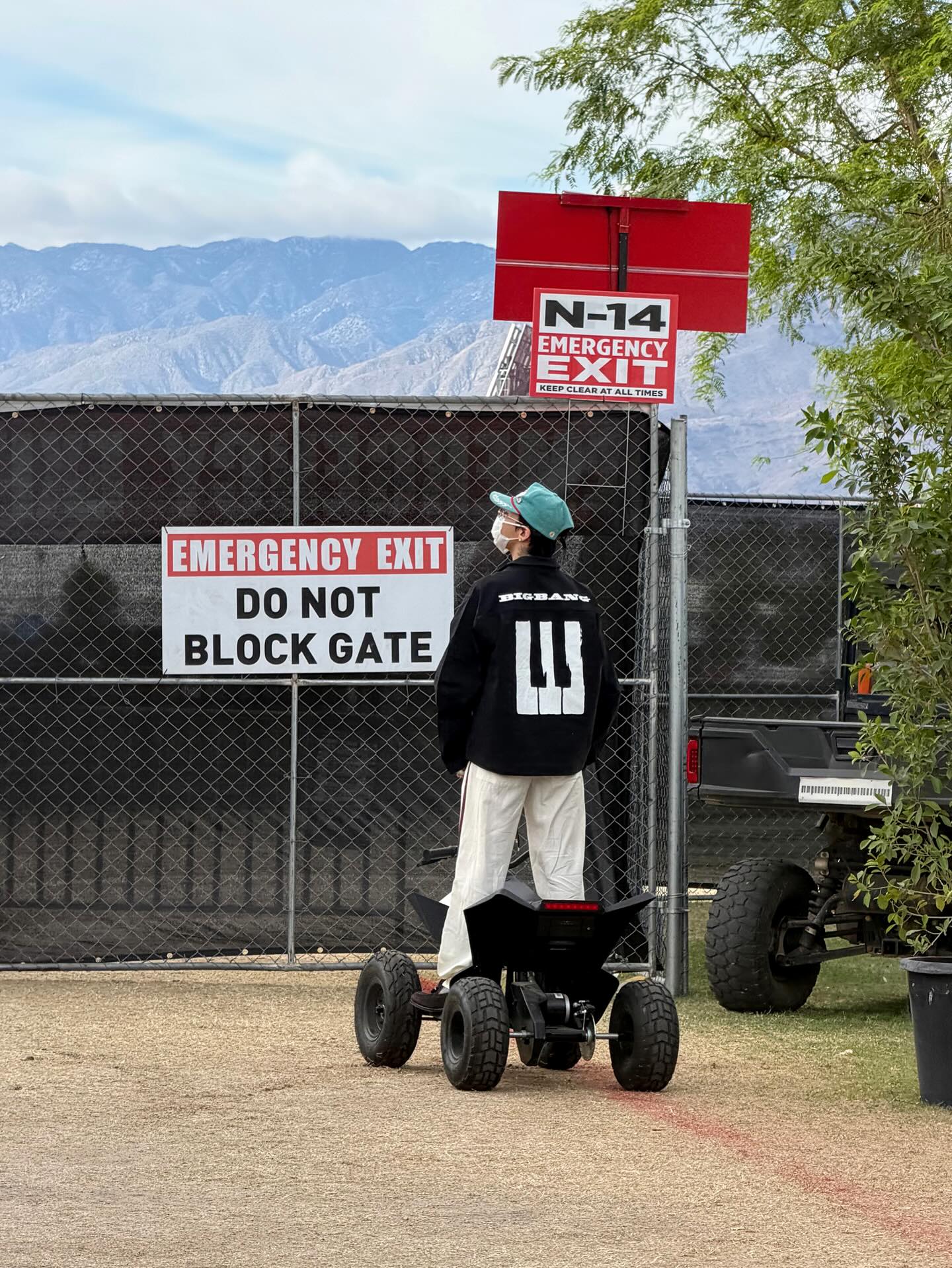 [잡담] 지디 코첼라 비하인드 사진 떴다!!! | 인스티즈