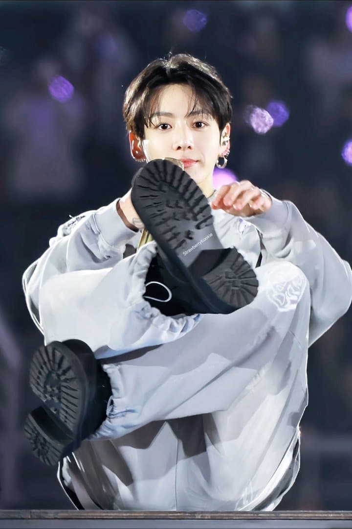 [잡담] 방탄 정국 반깐하니까 왤케 잘생겼냐 | 인스티즈