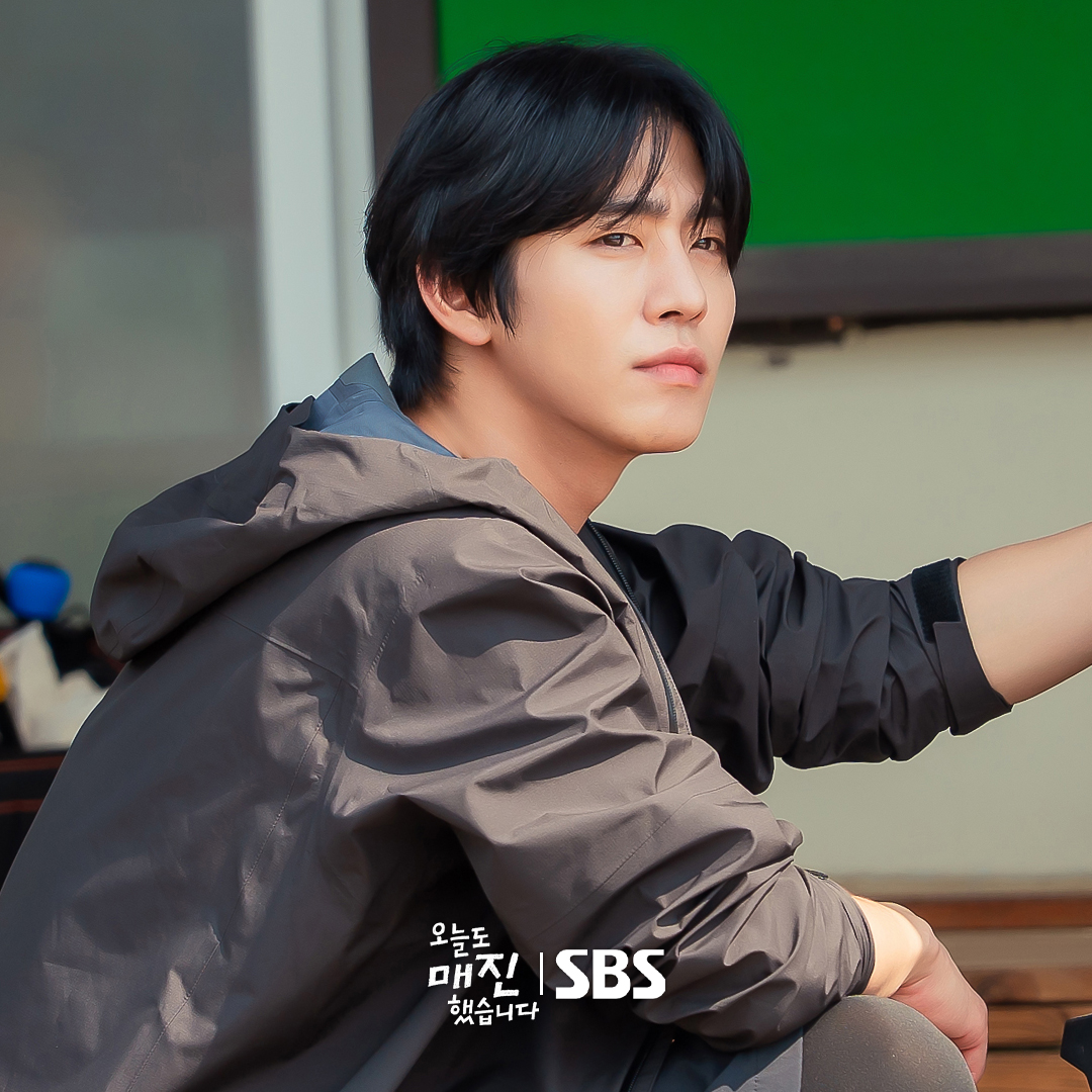 [잡담] 오매진) 안효섭 퍼컬이 농부였나 봐(> ᴗ •)💚우리 덕풍마을의 자랑 매튜 리가 다 해드림 | 인스티즈