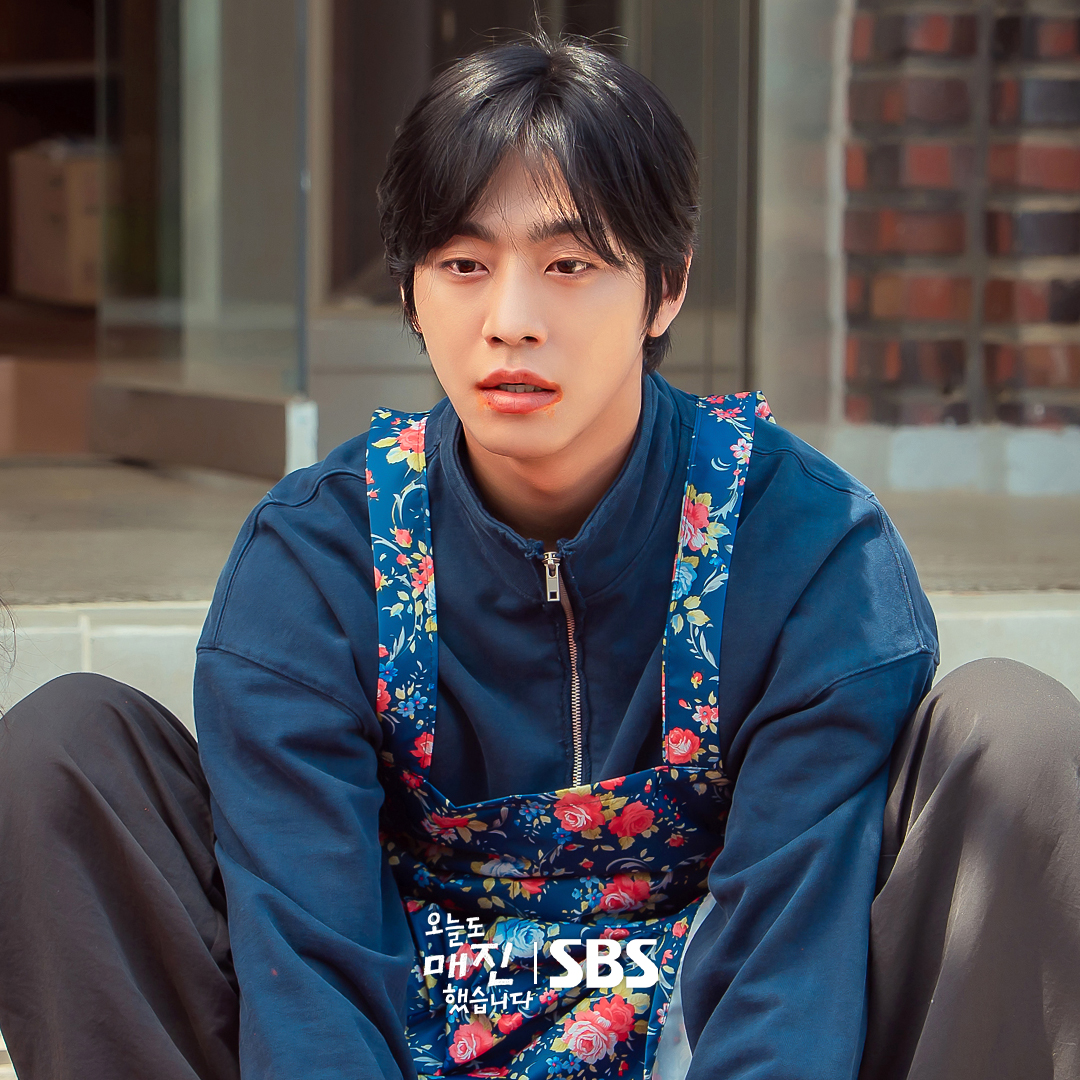 [잡담] 오매진) 안효섭 퍼컬이 농부였나 봐(> ᴗ •)💚우리 덕풍마을의 자랑 매튜 리가 다 해드림 | 인스티즈
