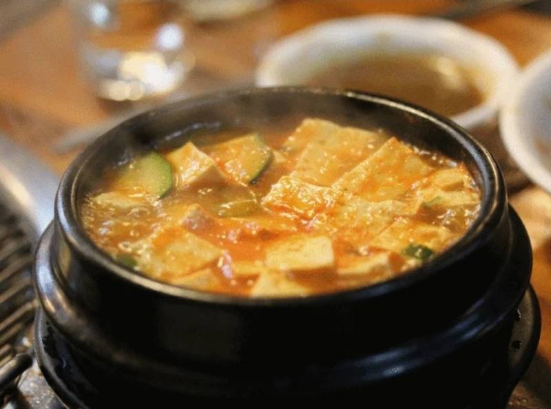 [잡담] 식당에 고기 먹으러 가면 50 대 50으로 갈린다는 난제 | 인스티즈