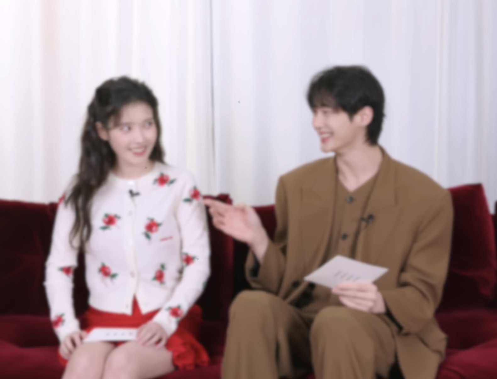 [잡담] 대군부인) 케미공작소에 이 장면은 안나온거 맞지? | 인스티즈