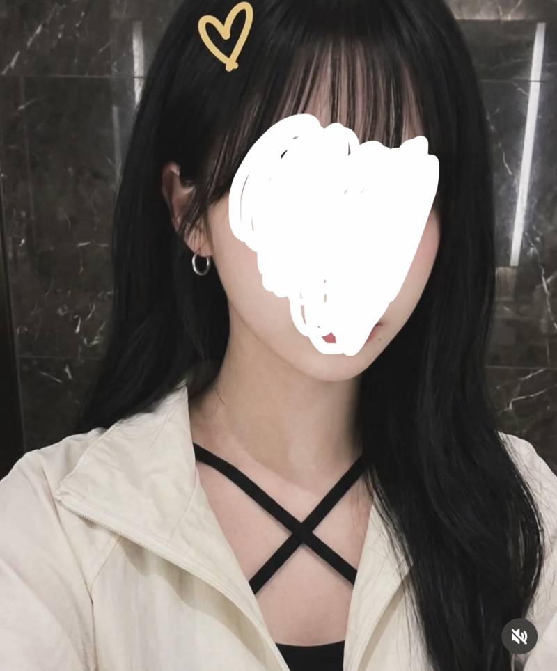 [잡담] 얘들아 이사람 얼굴형 어떰?? | 인스티즈