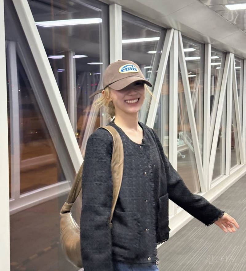 모자가 큰 건지 얼굴이 작은 건지 모르겠는 소두 인증짤.jpg | 인스티즈