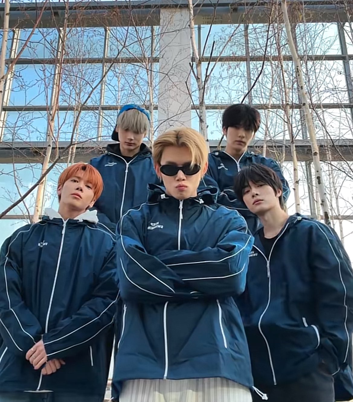[잡담] 아니 근데 방탄 투바투 그룹바막 개예쁜데? | 인스티즈