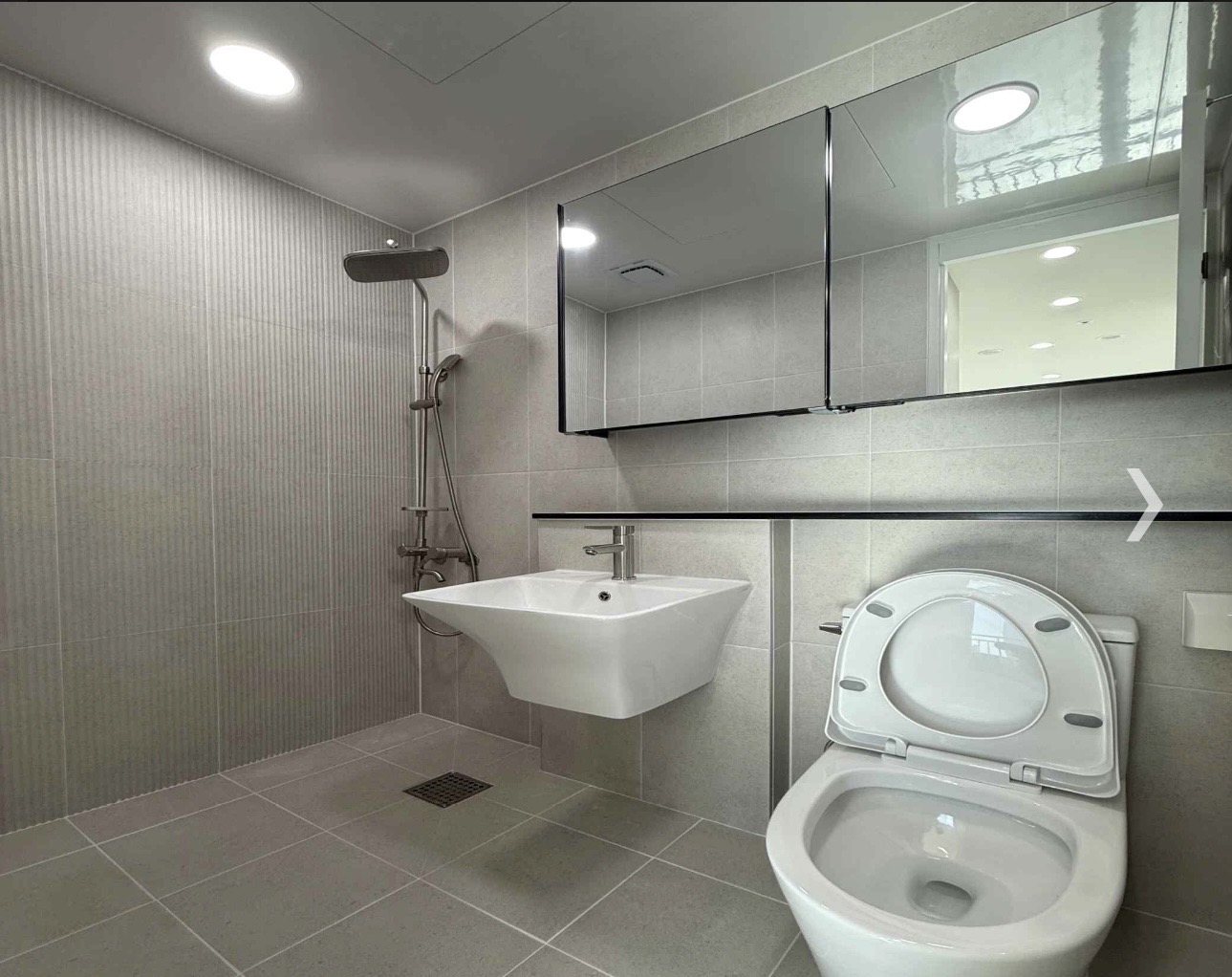 [잡담] 익들이라면 두 집 중에 어디서 살고 싶어? | 인스티즈