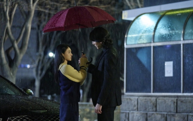 [정보/소식] 닥터신) 정이찬♥주세빈 "요즘 라면 먹고 가라고 한다며?” 격정 로맨스 예고(닥터신) | 인스티즈