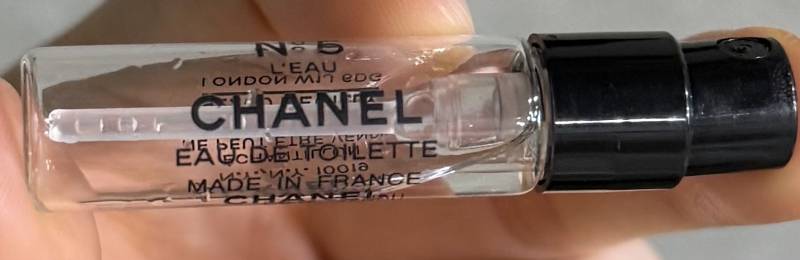 [잡담] 샤넬 넘버5 향수 있잖아 뭔지 알려줄 사람 ㅜㅜ??? | 인스티즈