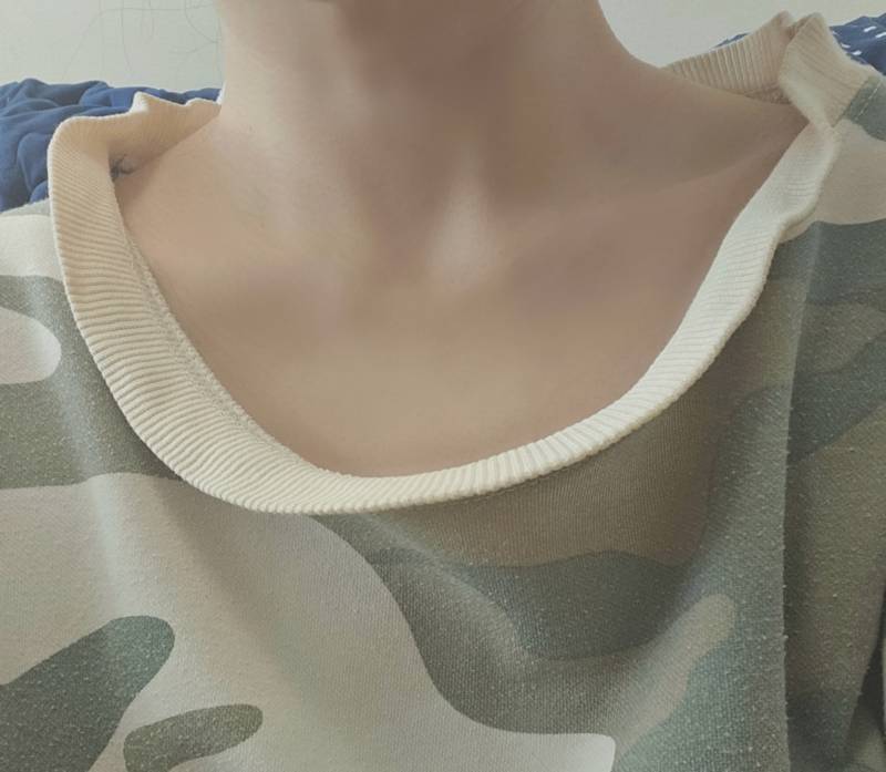 [잡담] 나 집에서 입는옷 넥라운드 봐1봨ㅋㅋㅋㅋㅋ | 인스티즈