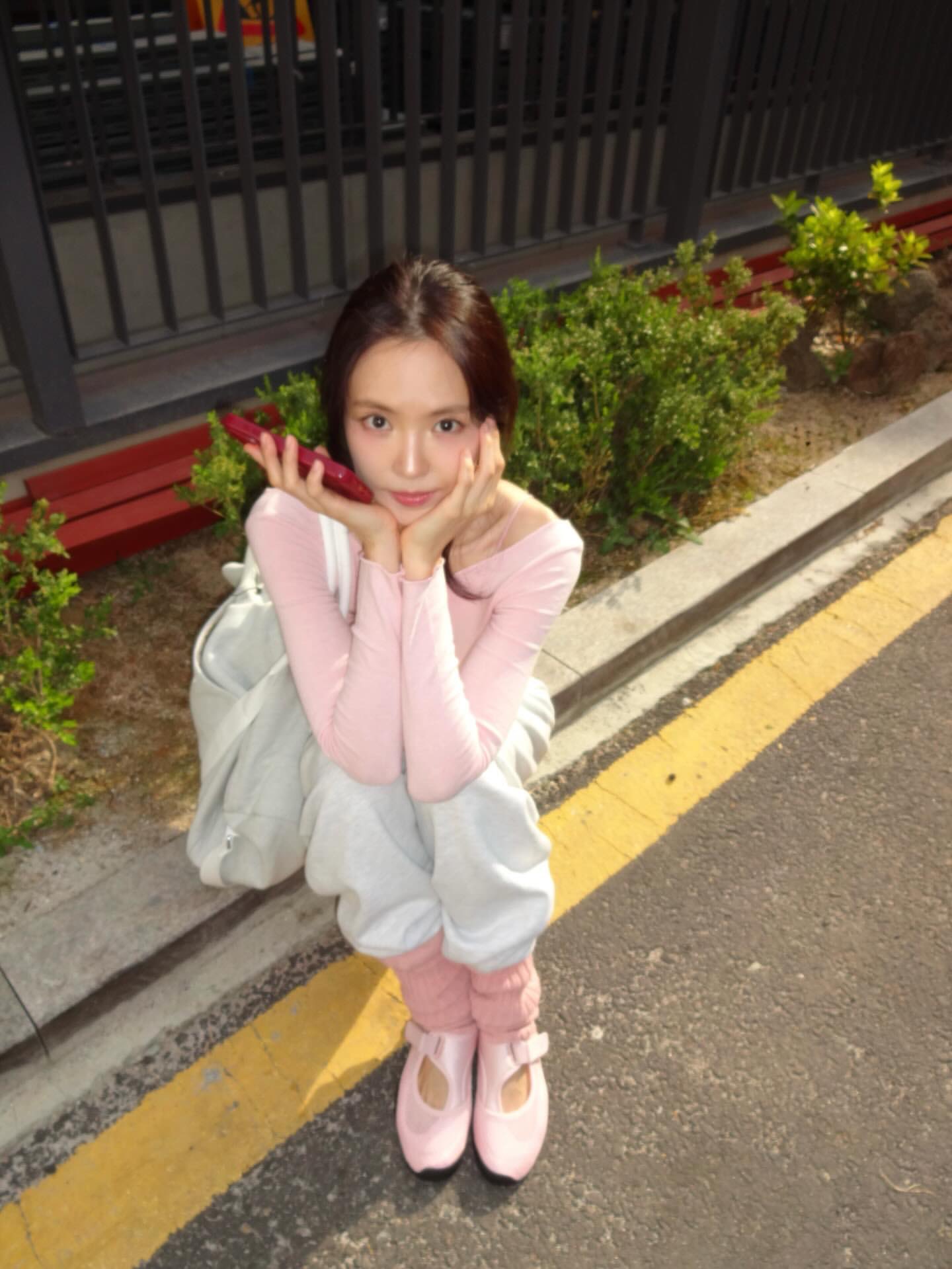 [잡담] 손나은) 260416 손나은 인스타 업뎃 | 인스티즈