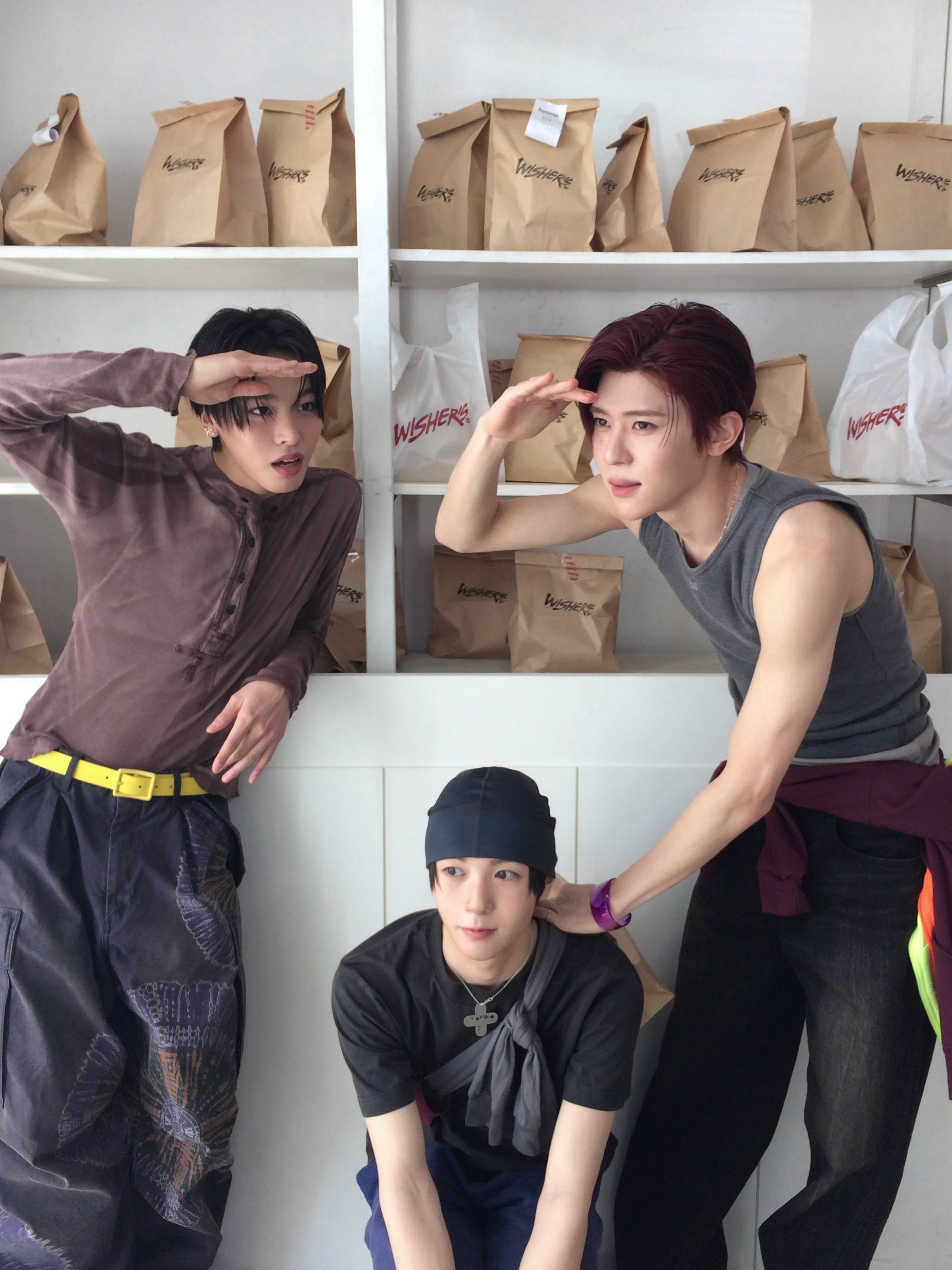 [잡담] 도베르만이랑 늑대사이에 말티즈 | 인스티즈