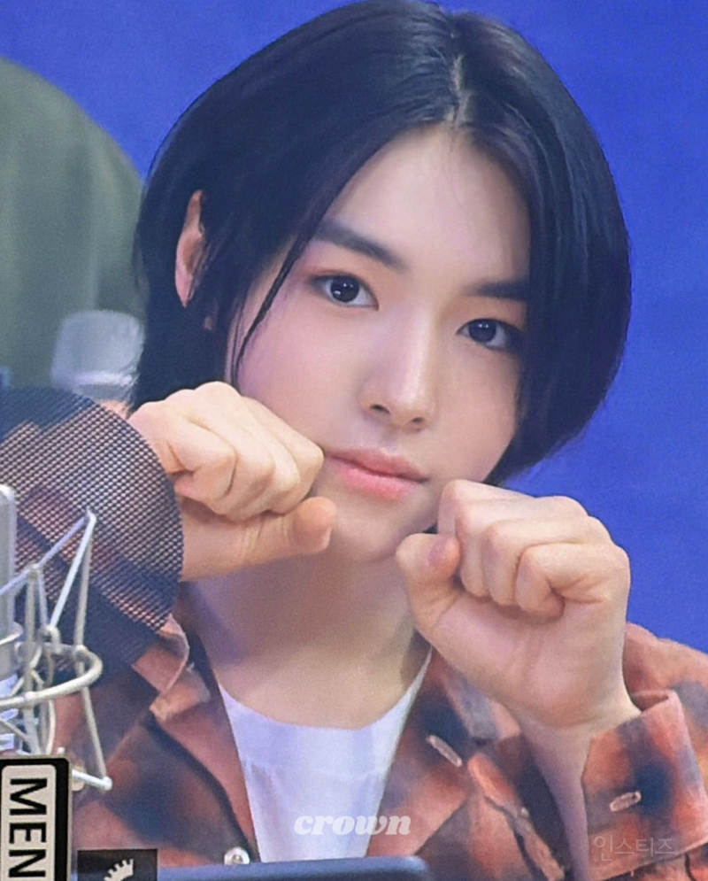 어딘가 모르게 얼굴에 한소희가 보인다는 남돌...jpg | 인스티즈