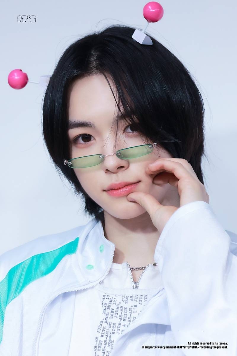 언급되는 닮은 꼴이 이연희 한소희 김재중인 신인 아이돌.jpg | 인스티즈