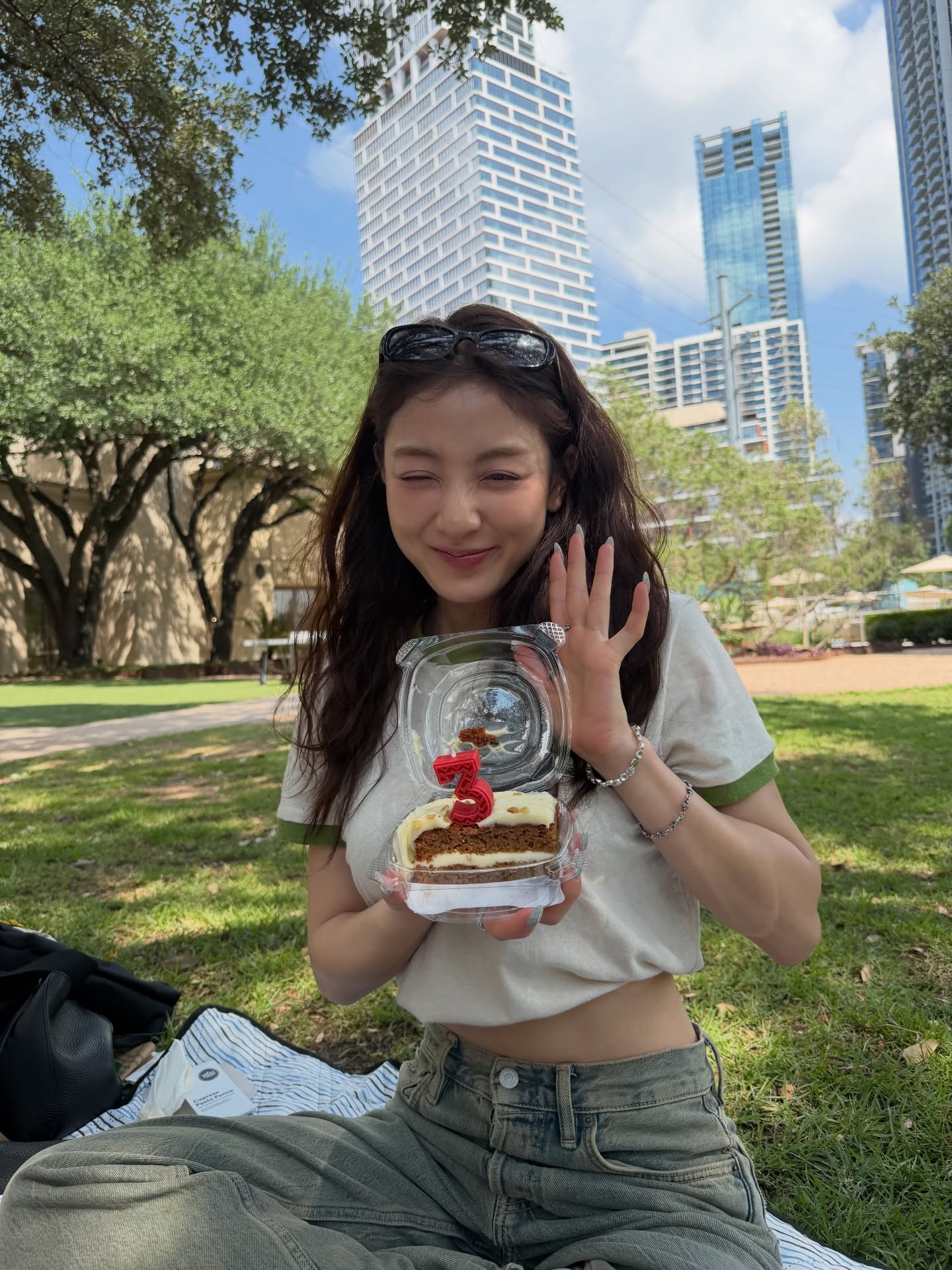 [잡담] 트와 지효 인스타 피크닉 사진 너무 좋다🧺 | 인스티즈