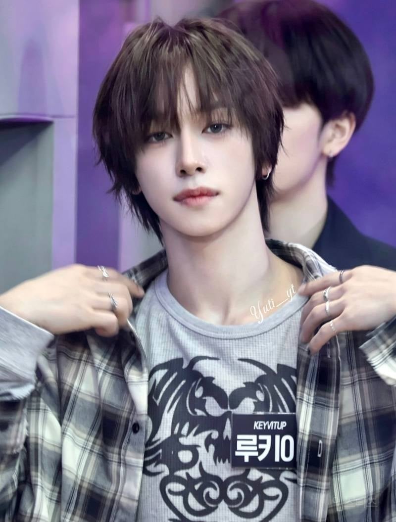 김재중이 만들었다는 야심작 남돌.jpg | 인스티즈