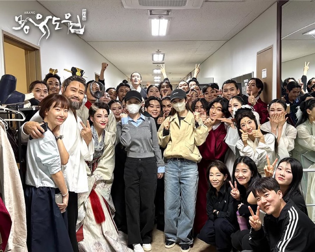 [잡담] 아이유) 지은이 뮤지컬 봤나봐 | 인스티즈