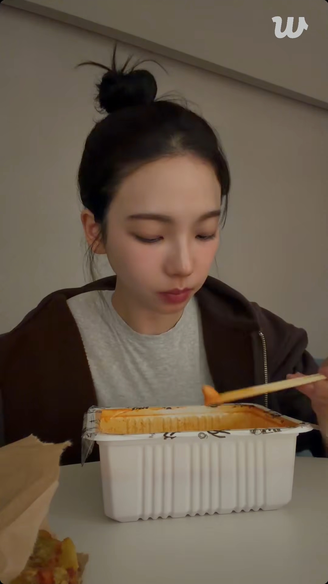 [잡담] 카리나 한끼에 2천 칼로리를 먹네 | 인스티즈