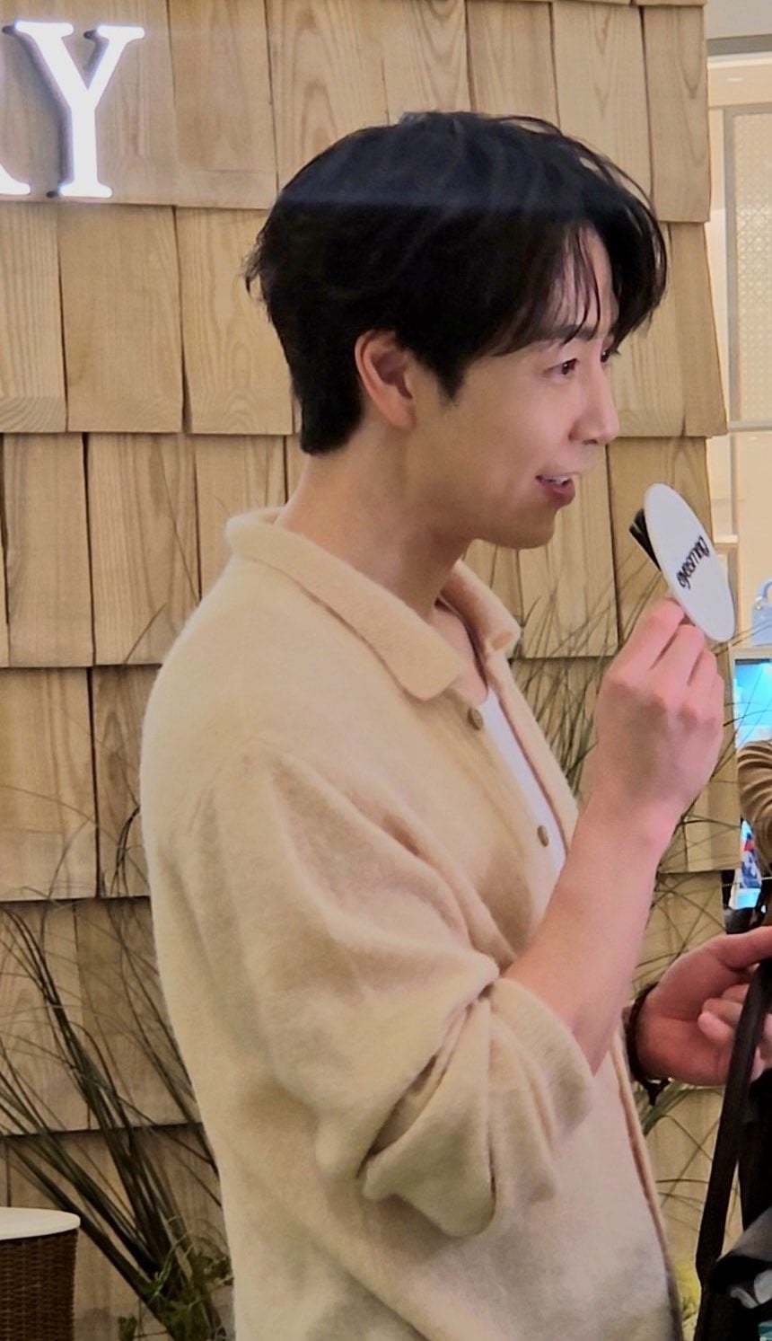 [잡담] 손종원 옆태 진짜 잘 나이든 자연미남.. | 인스티즈
