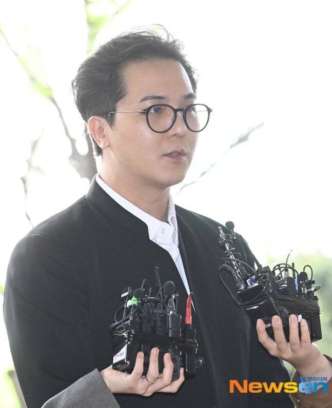 [잡담] [포토] 송민호, 병역법 위반 첫 공판 출석 외 | 인스티즈