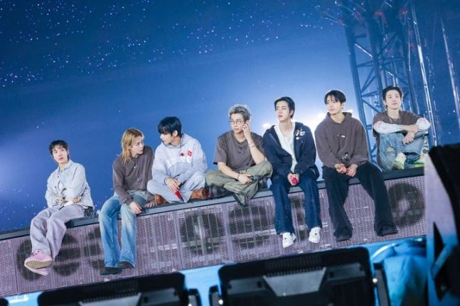 [정보/소식] 방탄소년단 '아리랑' 4곡, 빌보드 '핫100' 4주 연속 동시진입…캣츠아이 '핑키 업' 28위 | 인스티즈