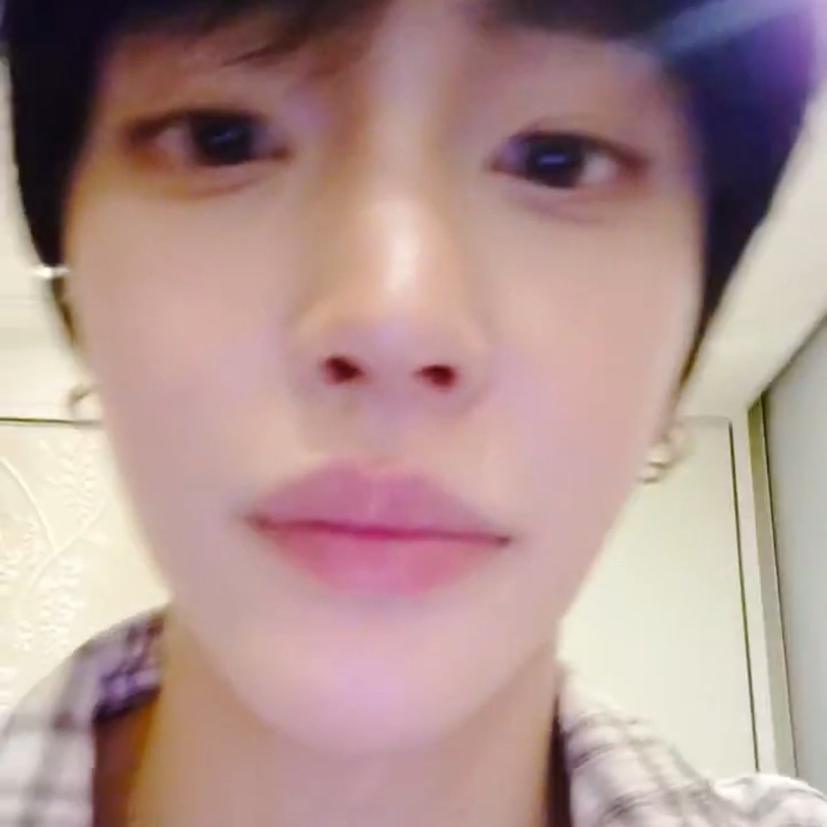 [잡담] 원빈이 넘 귀엽게 생김 | 인스티즈