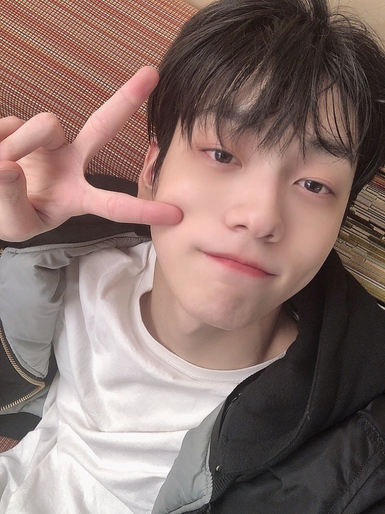 [잡담] 수빈이 요 셀카 뭔가 되게 말랑따끈해보이게 나옴 | 인스티즈
