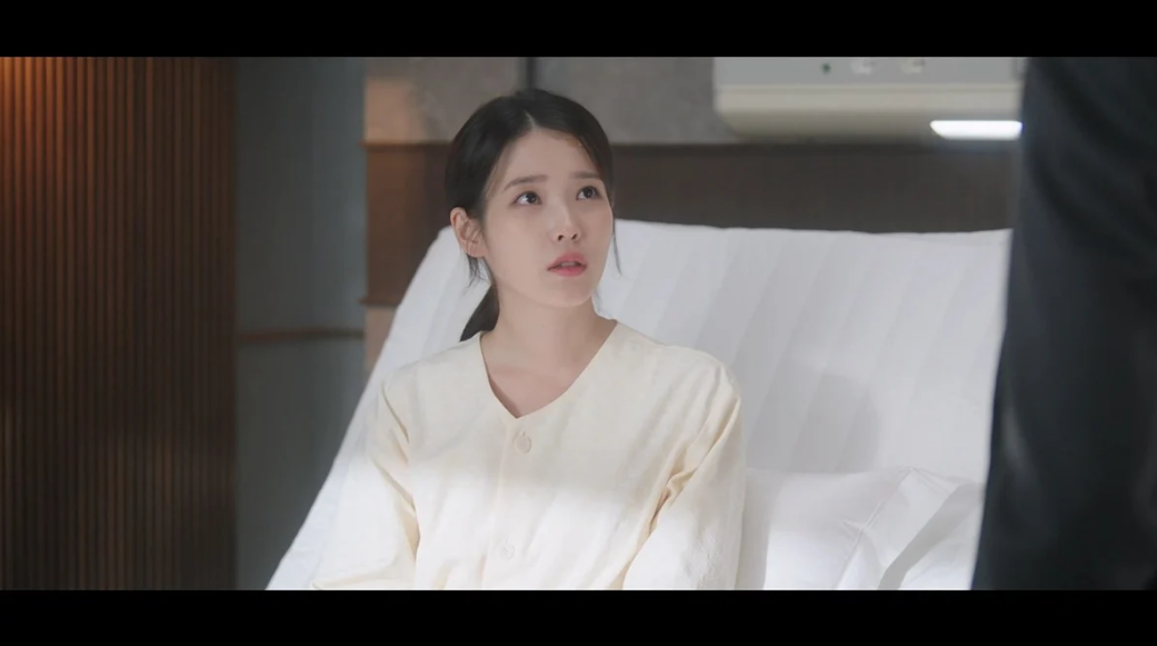 [잡담] 대군부인) <21세기 대군부인> 지금 보니까 이 모든 장면들이 다시 보임 ..jpg (ㅅㅍㅈㅇ) | 인스티즈