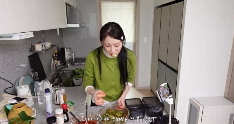 봄동비빔밥 막차 탔다는 이채연 근황.jpg | 인스티즈