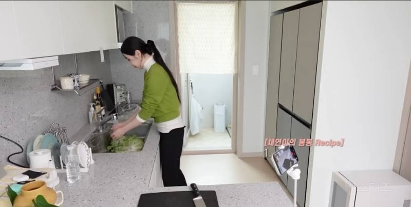 봄동비빔밥 막차 탔다는 이채연 근황.jpg | 인스티즈