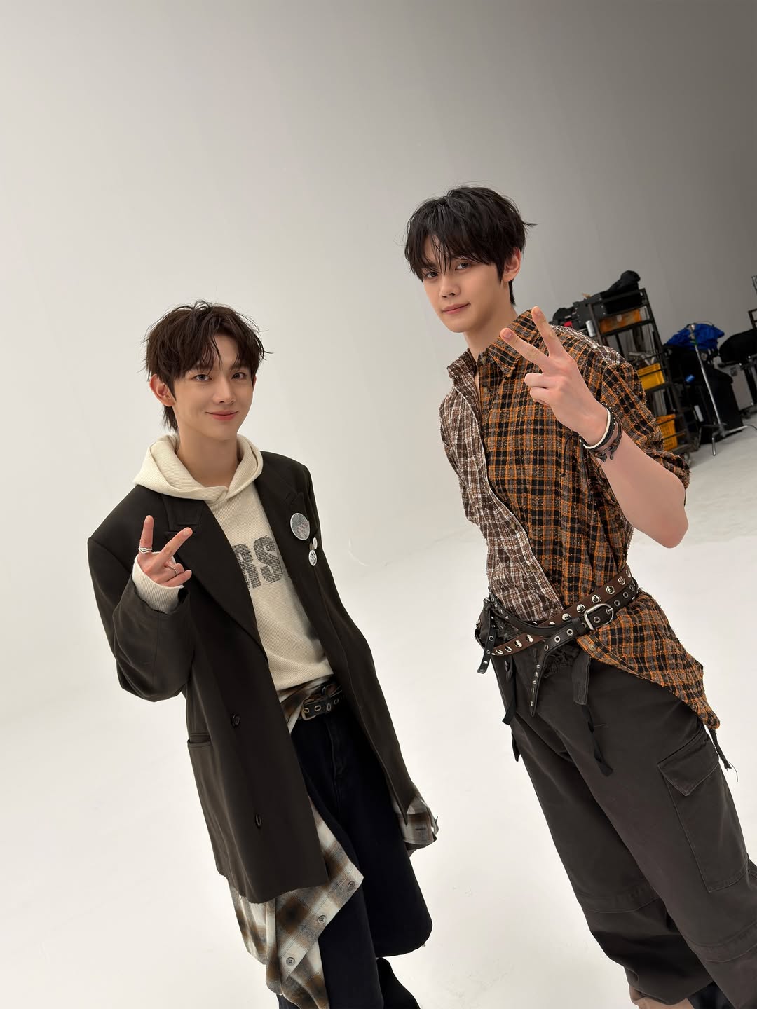 [잡담] 앤더블 선글라스 뭐지...?👀👀👀👀👀 | 인스티즈