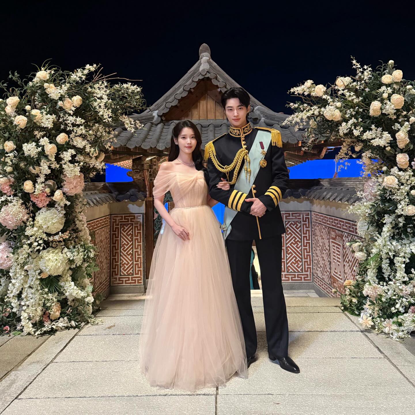 [잡담] 아이유) 260426 아이유 인스타💃🕺💍🎆 | 인스티즈