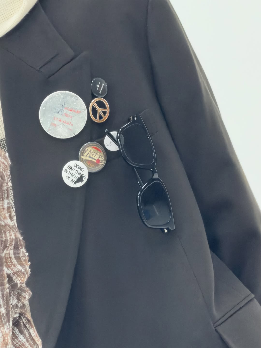 [잡담] 앤더블 선글라스 뭐지...?👀👀👀👀👀 | 인스티즈