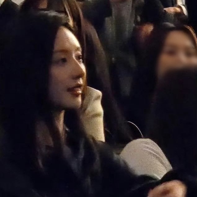 [잡담] 하객 김지원 얼굴 수준 | 인스티즈