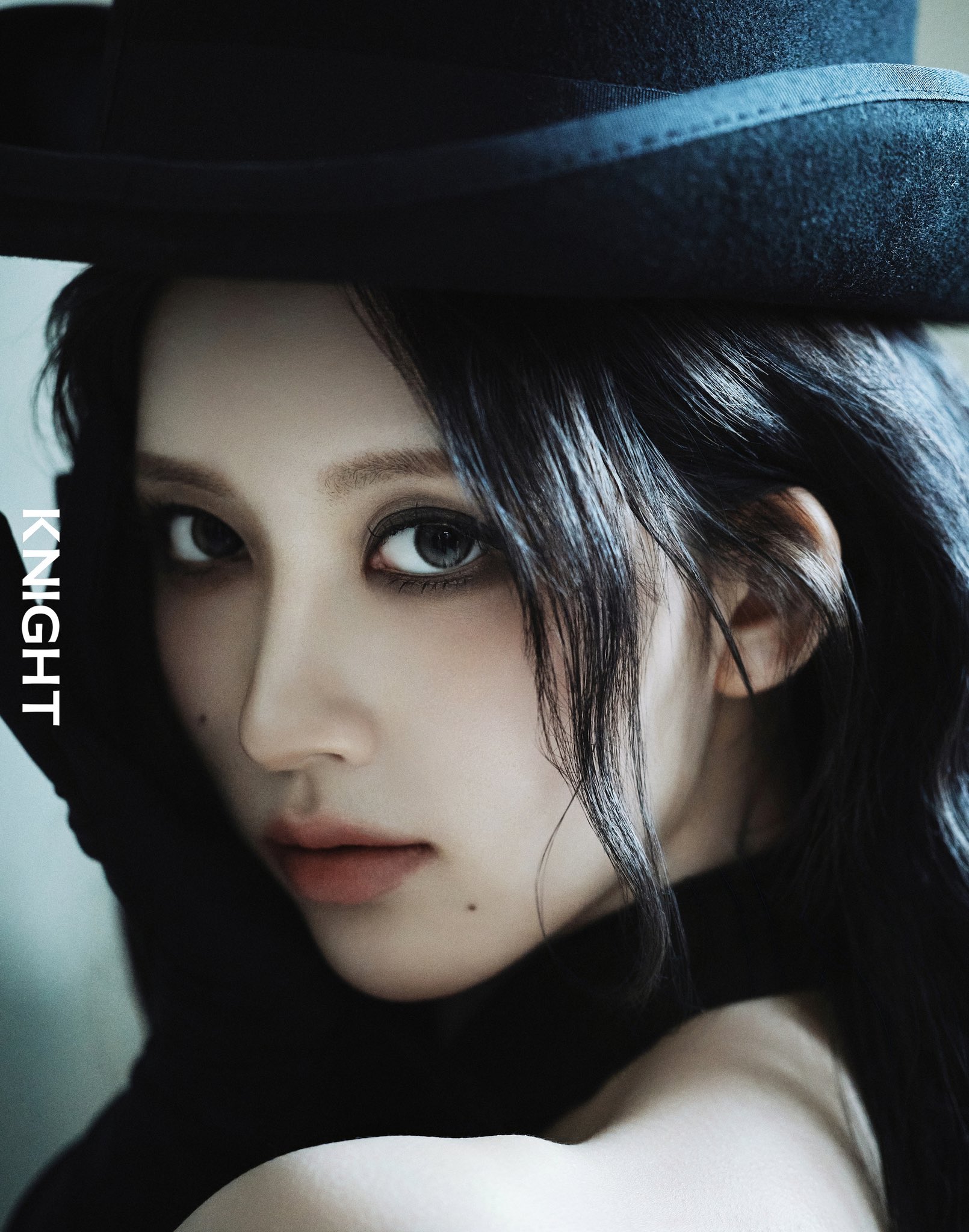 [정보/소식] 아이브 가을 KNIGHT 중국 화보 | 인스티즈