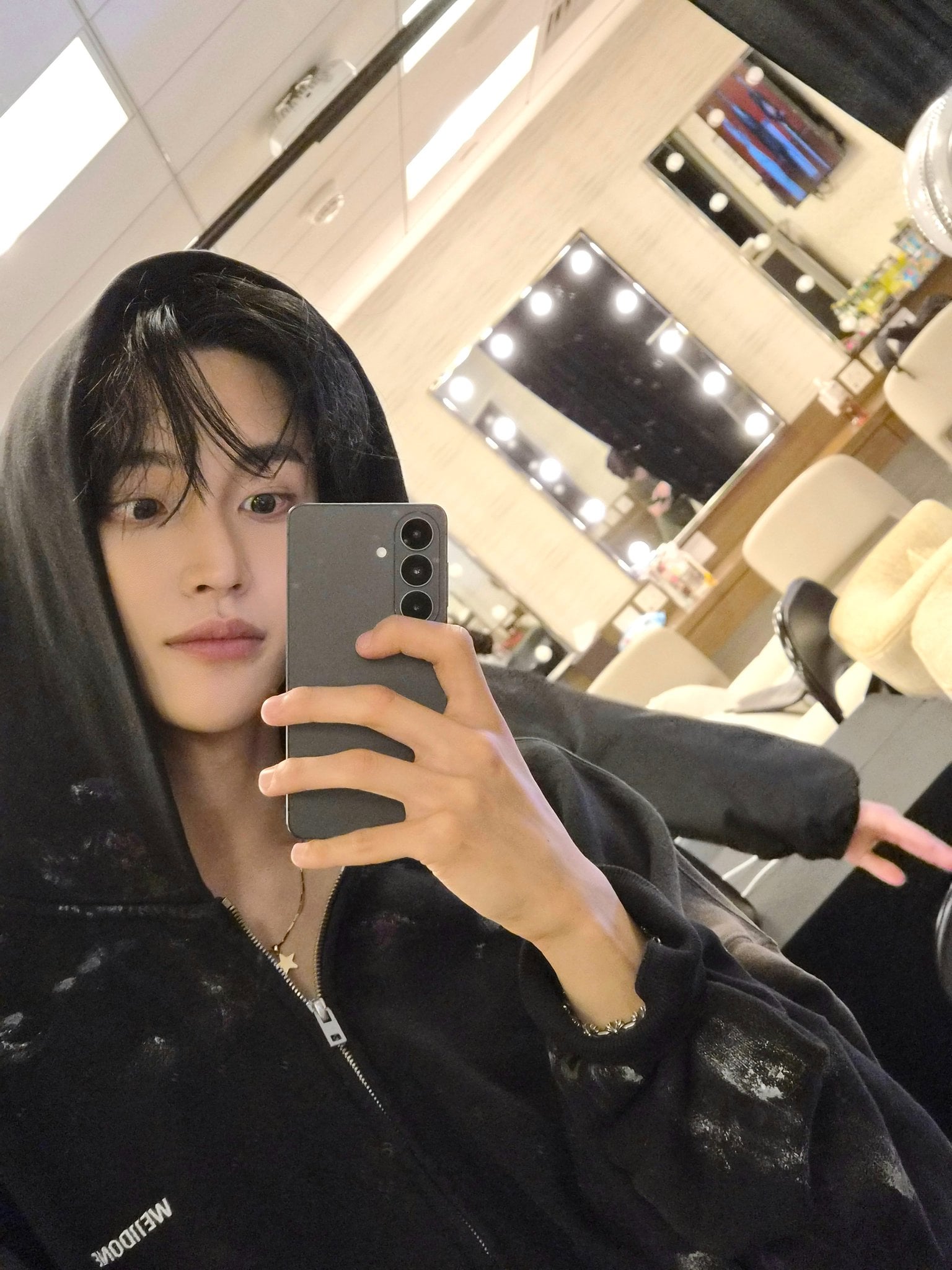 [잡담] 나 원빈 거울 셀카 진짜 좋아함 | 인스티즈