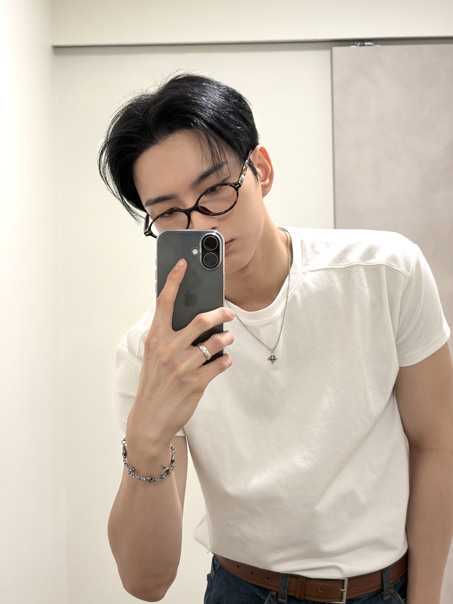 [잡담] 기본티 핏 에바야 | 인스티즈