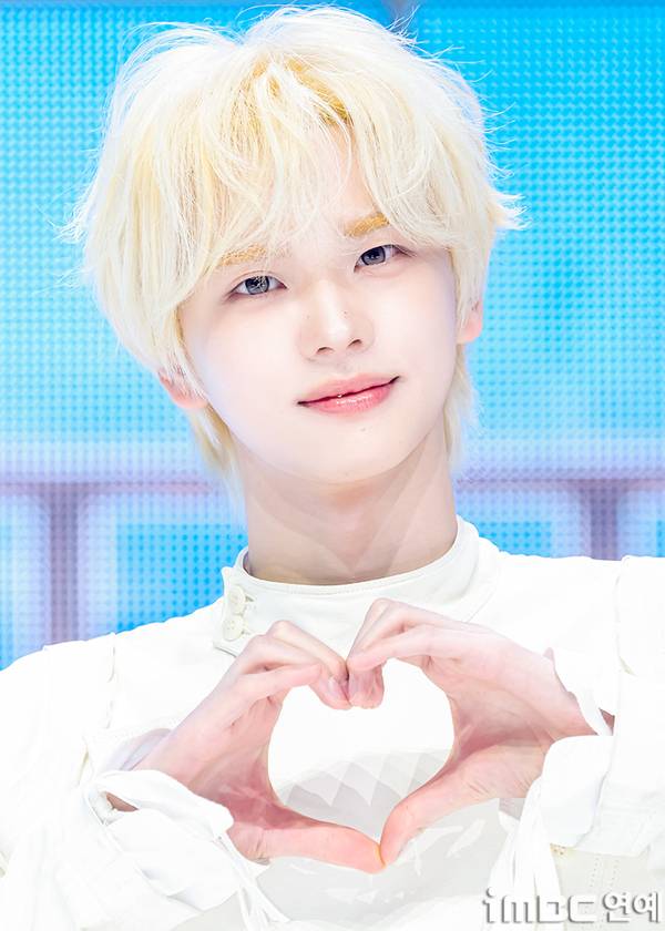 오늘자 투어스 신유 컴백머리 상태..JPG | 인스티즈