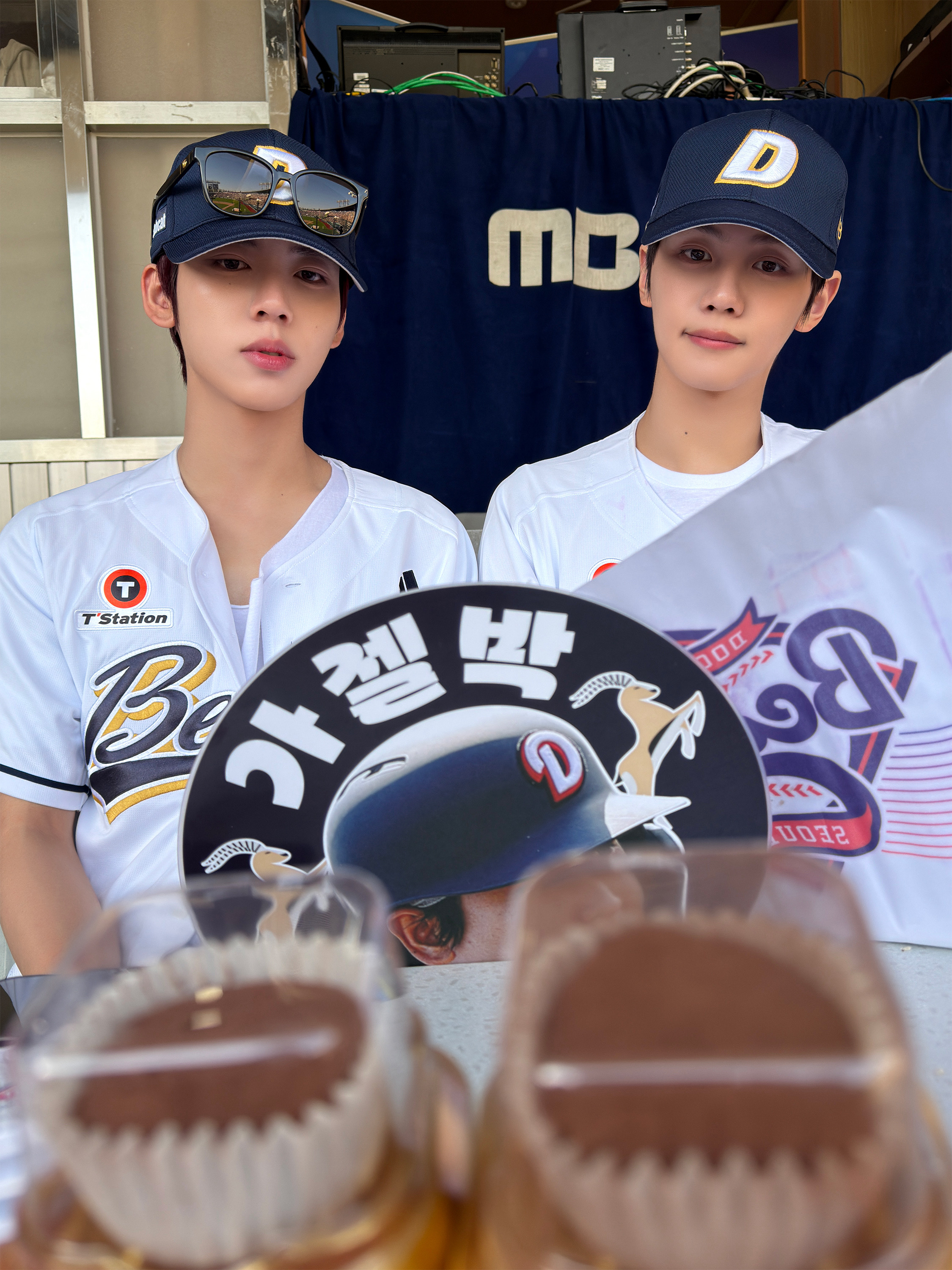 [잡담] 콩딱즈 야구장 셀카 왔다… | 인스티즈