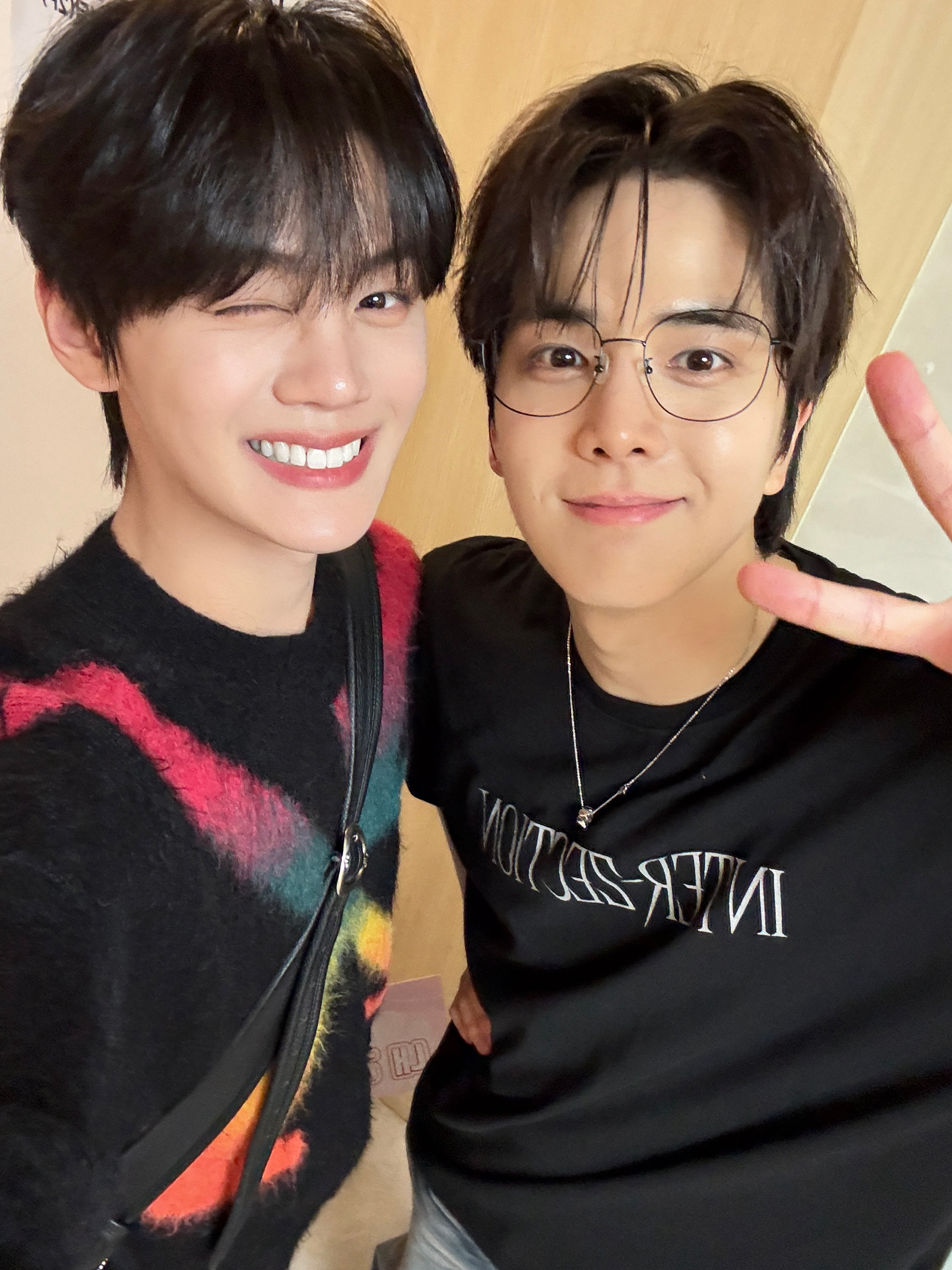 [잡담] 아 김규빈 더보이즈 영훈이랑 찍은 사진 올리면서 | 인스티즈
