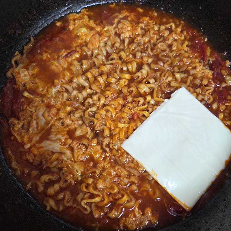 [잡담] 불닭토마토탕면 제발 먹어주라 | 인스티즈
