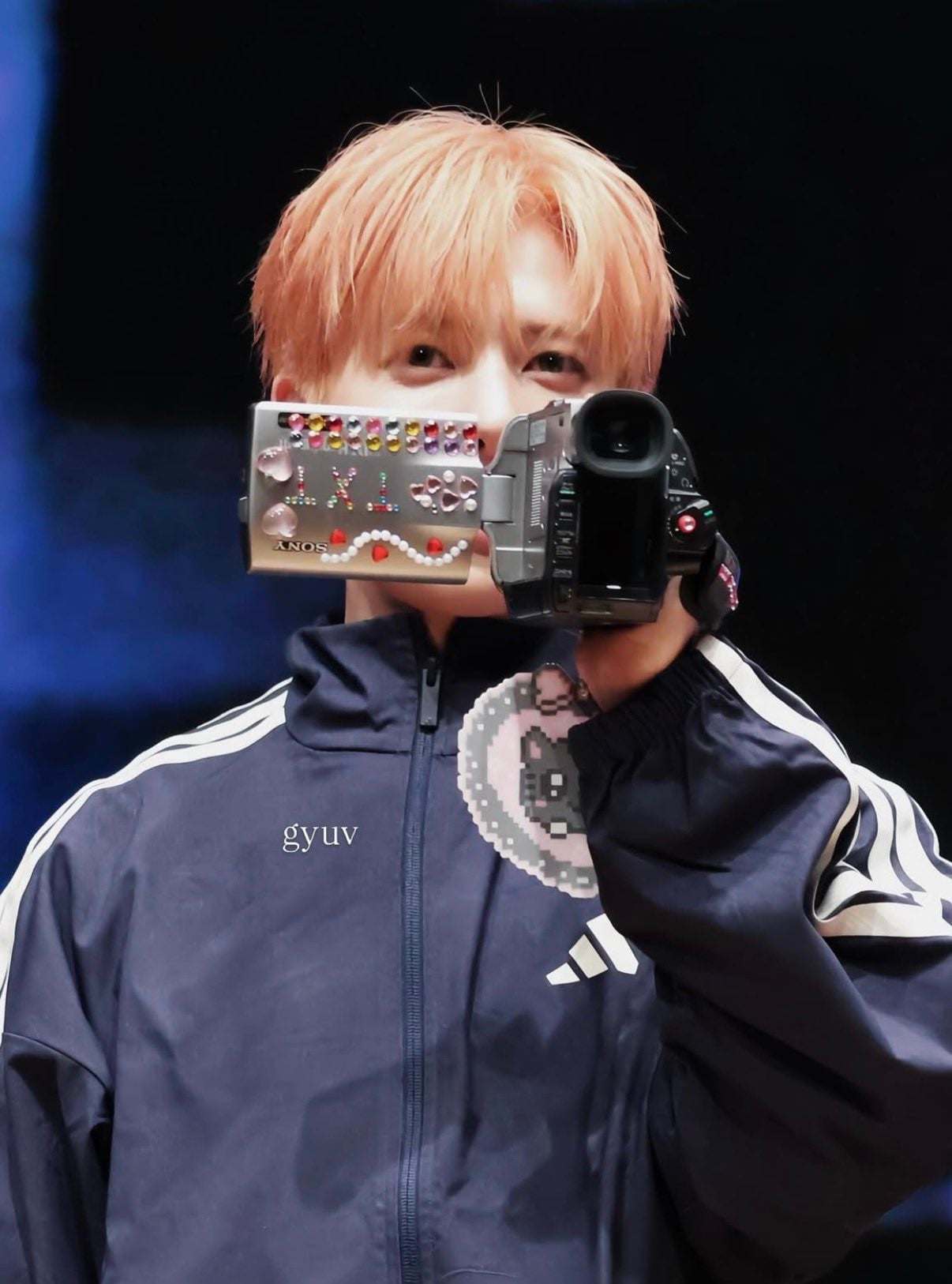 [잡담] 툽 태현 이거 얼굴 보느라 자연스러워서 몰랐는뎈ㅋㅋㅋㅋ | 인스티즈