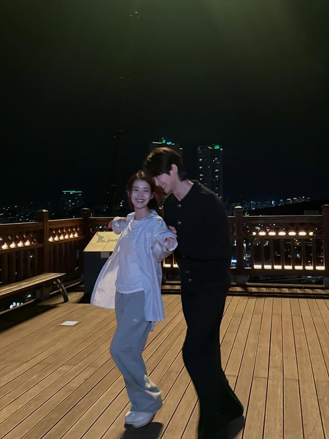 [잡담] 대군부인) 왈츠 메이킹 아이유 변우석 유독 순정만화 느낌나 | 인스티즈