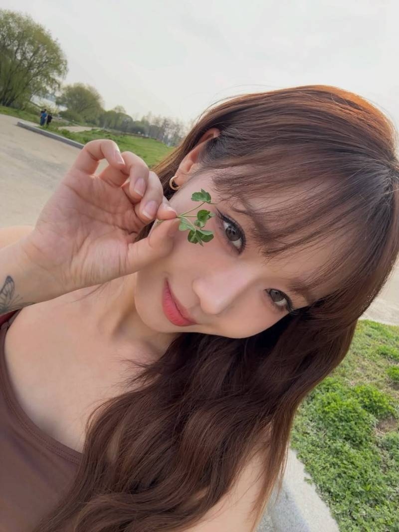 행복해 보인다는 악뮤 노래 부르는 최유정 | 인스티즈