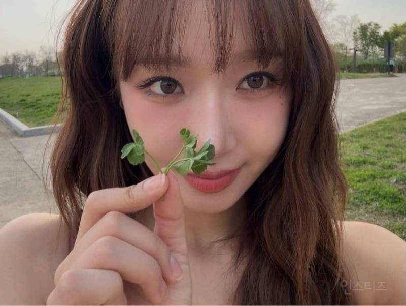 행복해 보인다는 악뮤 노래 부르는 최유정 | 인스티즈