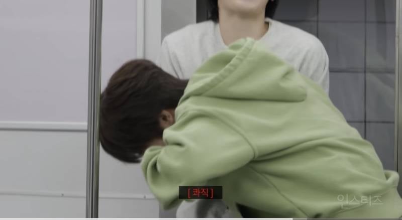 멜라토닌 먹고 꾼 꿈 같은 자컨을 낋여 온 신인.jpg | 인스티즈